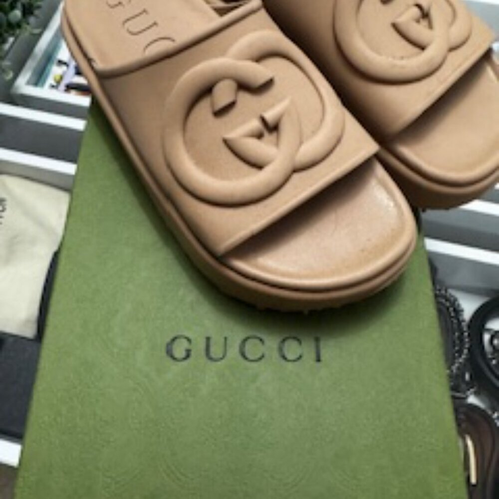 Gucci Tan Sandals